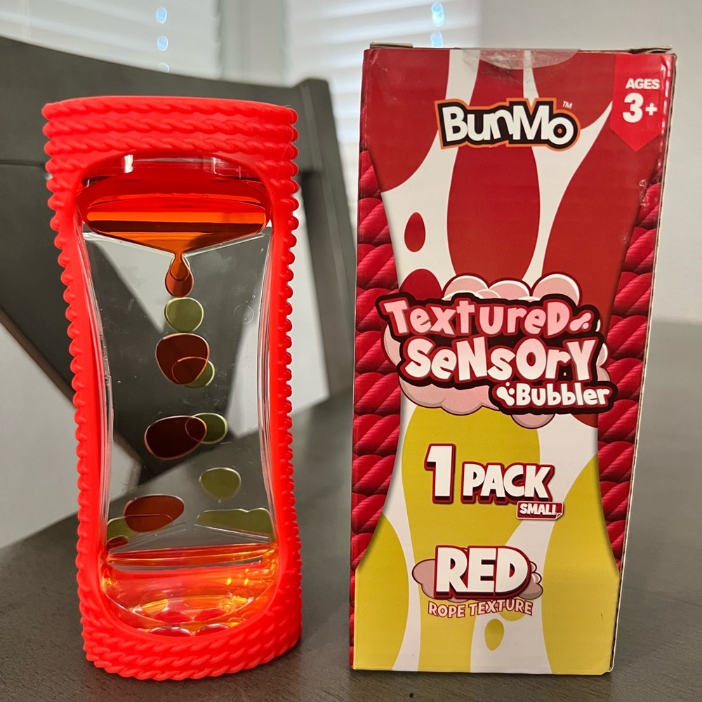 NWT Textured sensory bubbler